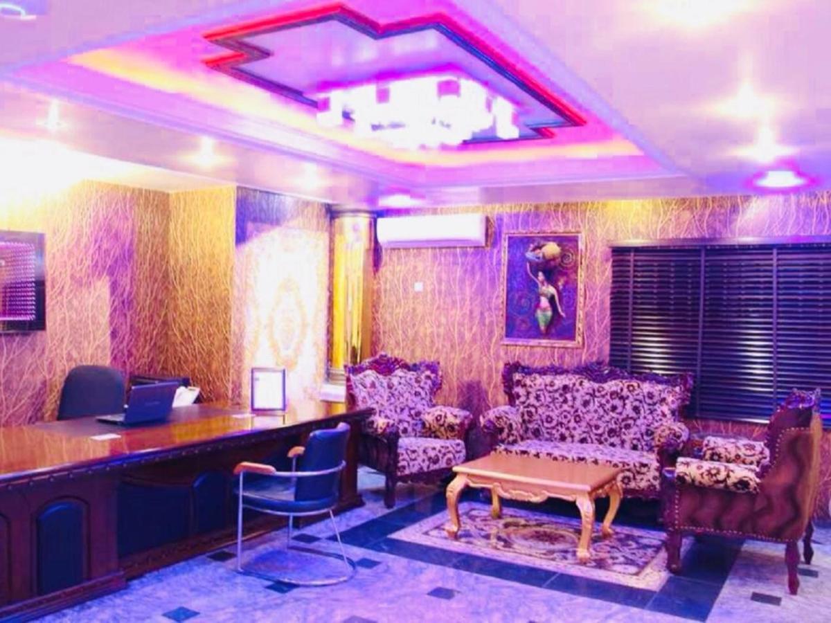 E-Suite Hotel Абуджа Екстериор снимка