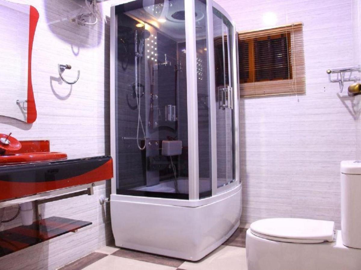 E-Suite Hotel Абуджа Екстериор снимка