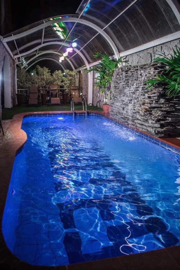 E-Suite Hotel Абуджа Екстериор снимка